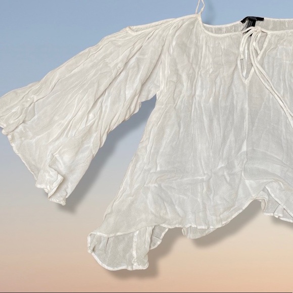 Forever 21 Flowy Spring Top - Picture 2 of 6